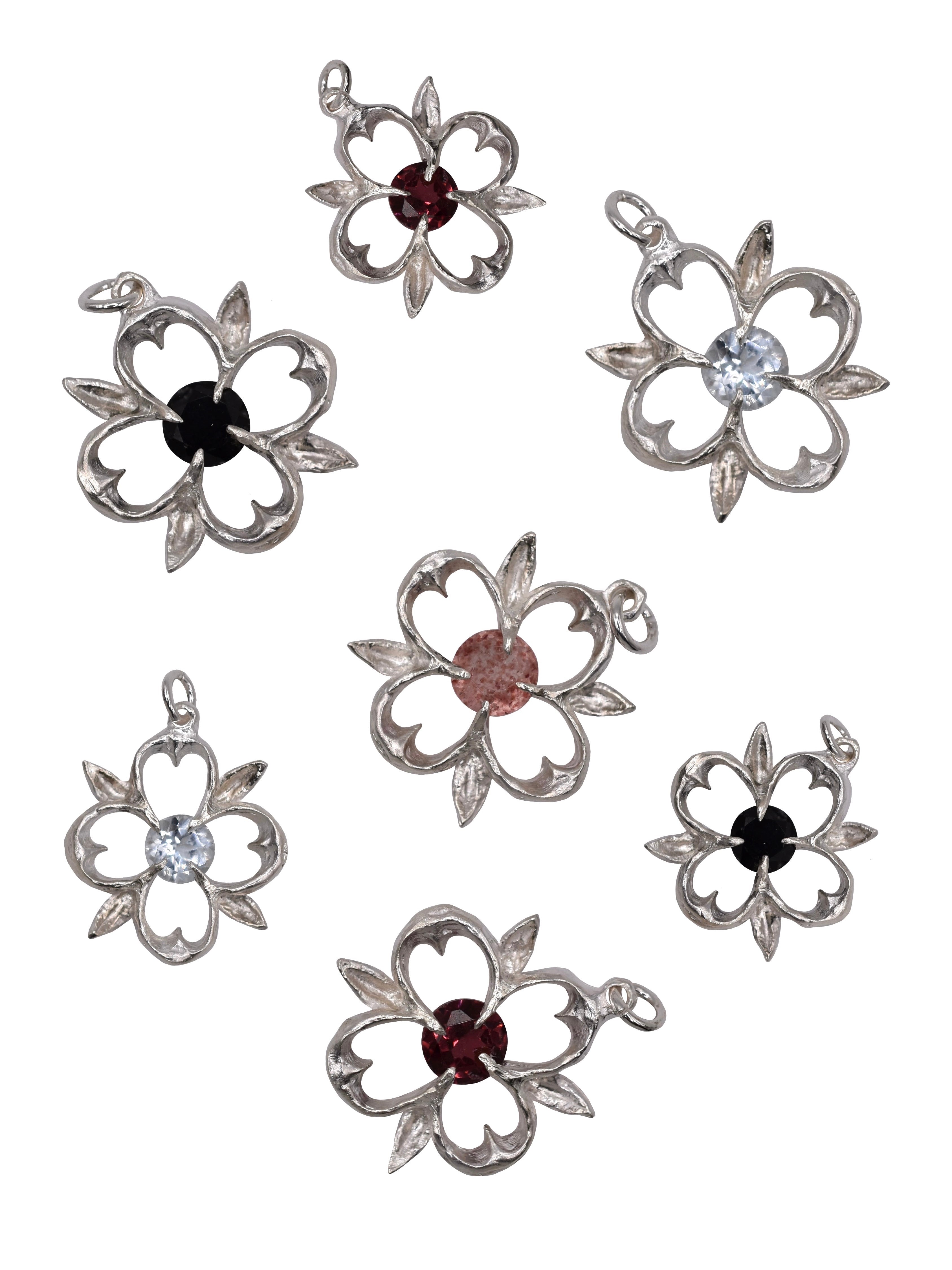 PETALS WITH CHAIN – MOIRA X MEL