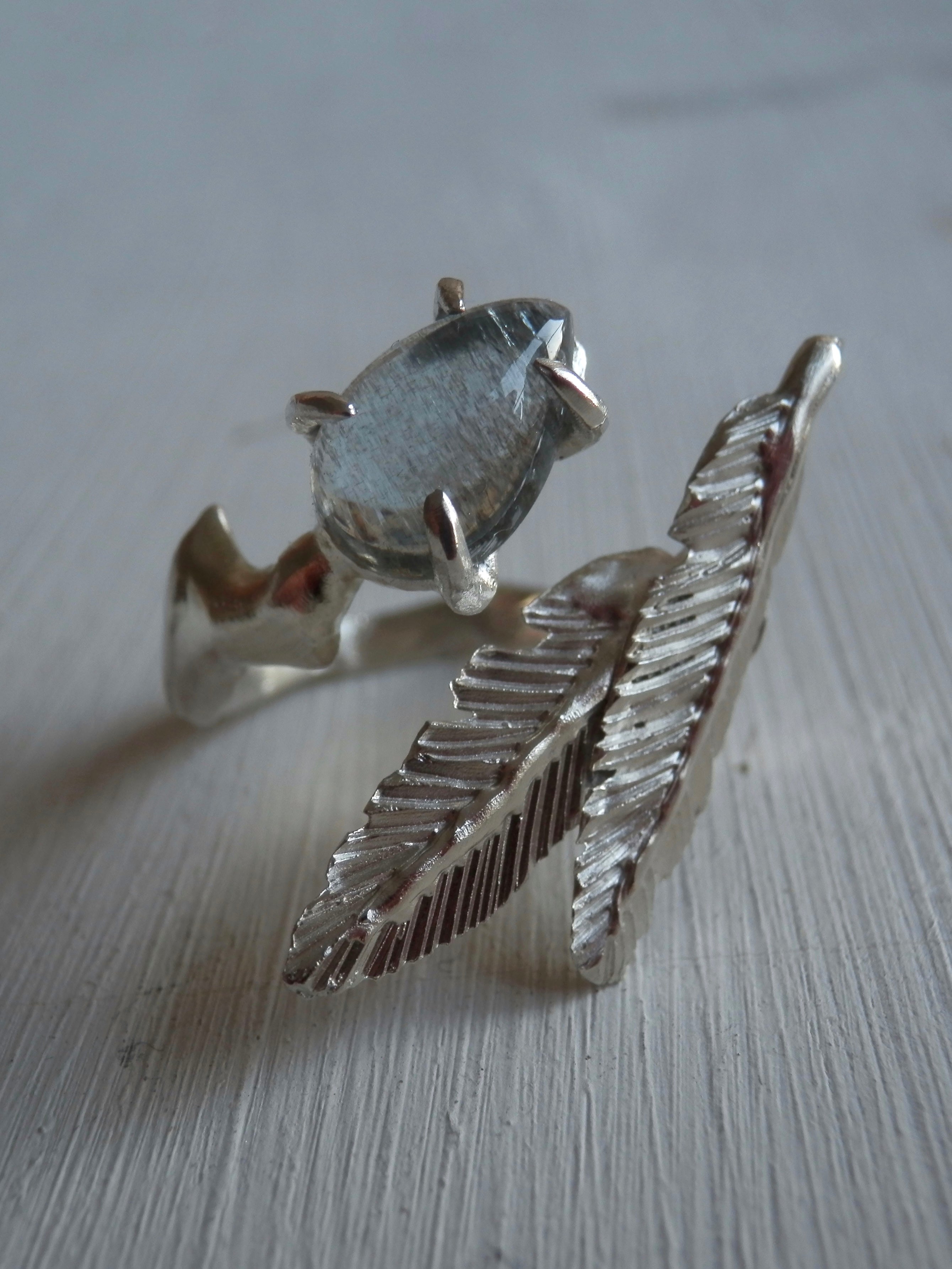 WHEN THE SUN HITS [1.5CT]