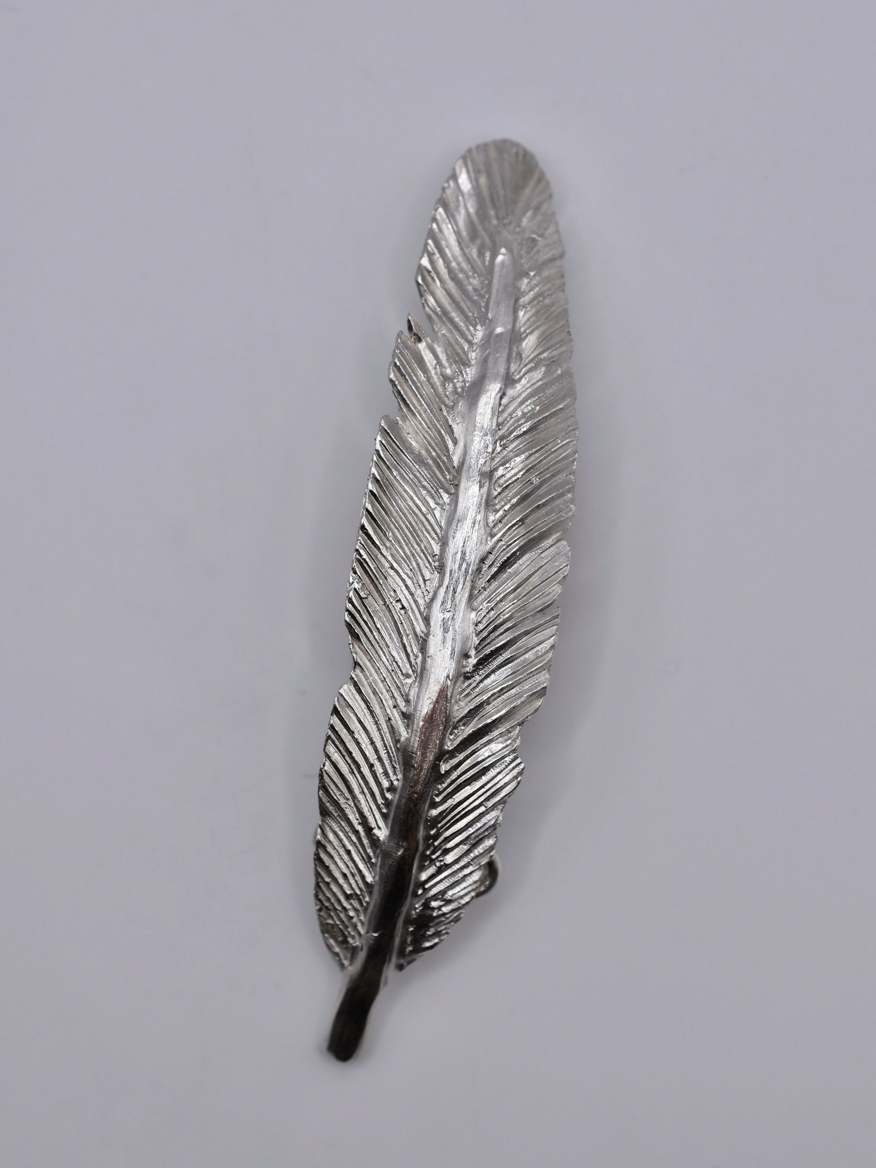 FEATHER HAIR CLIP •6