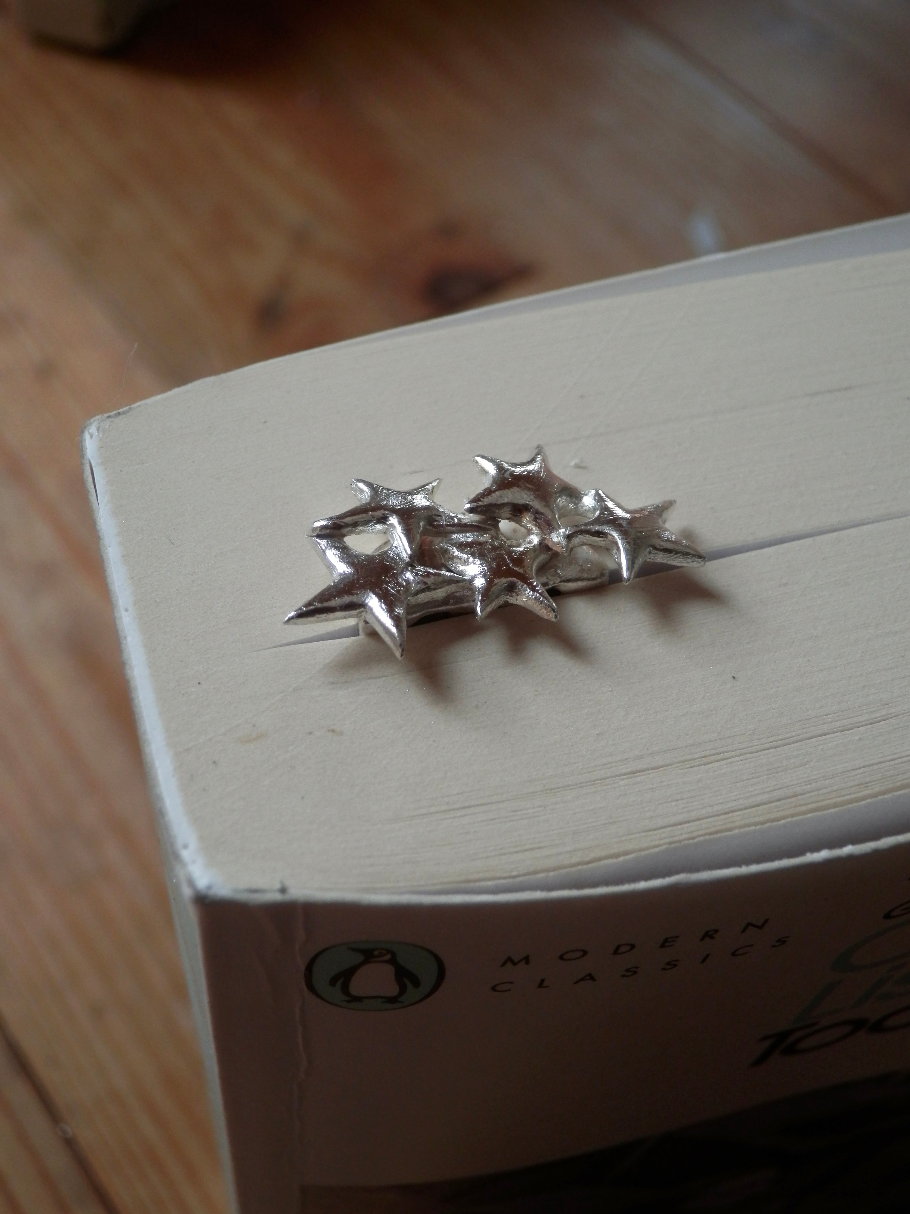 STAR BOOKMARK