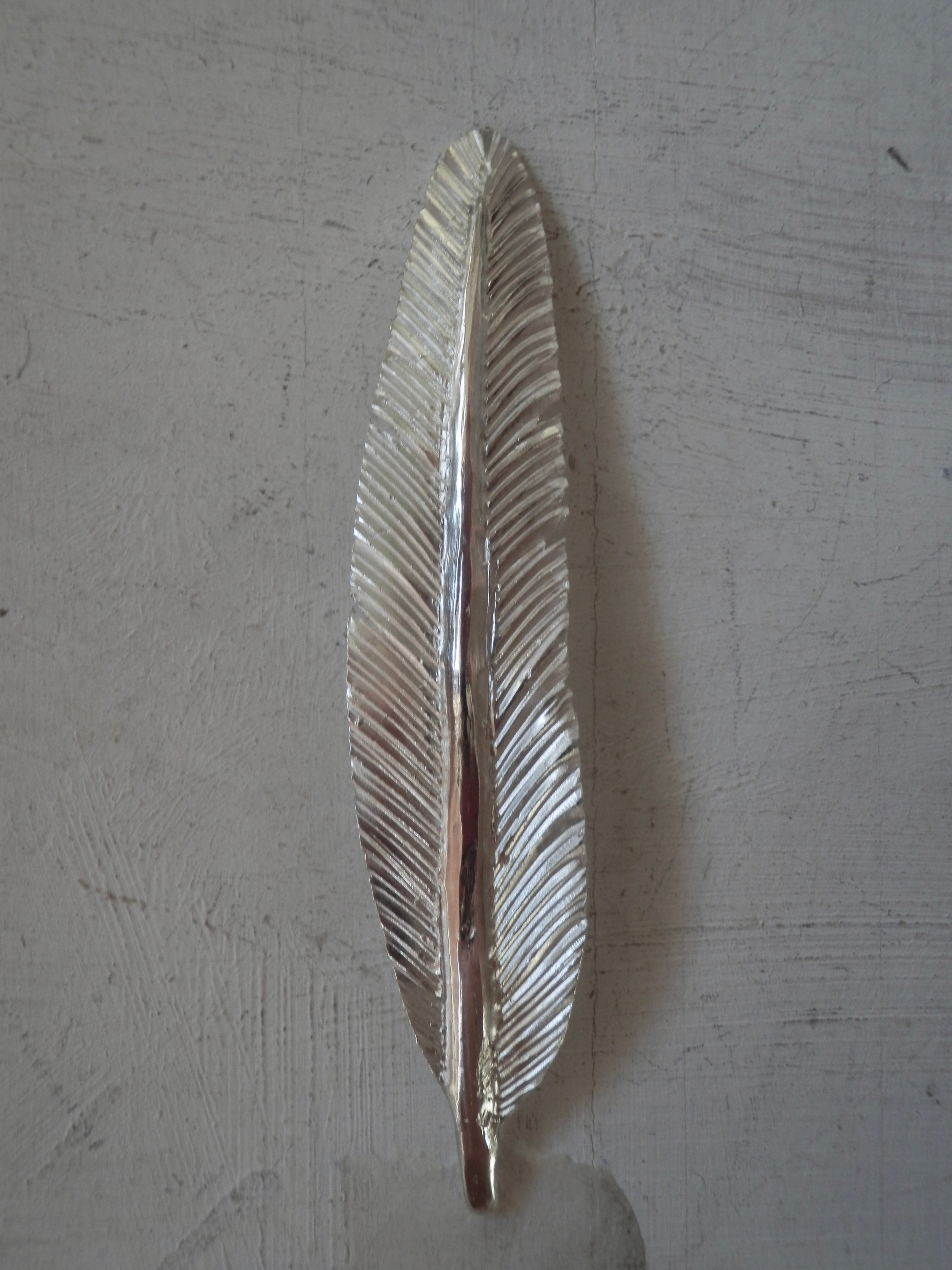 FEATHER HAIRCLIP • 22