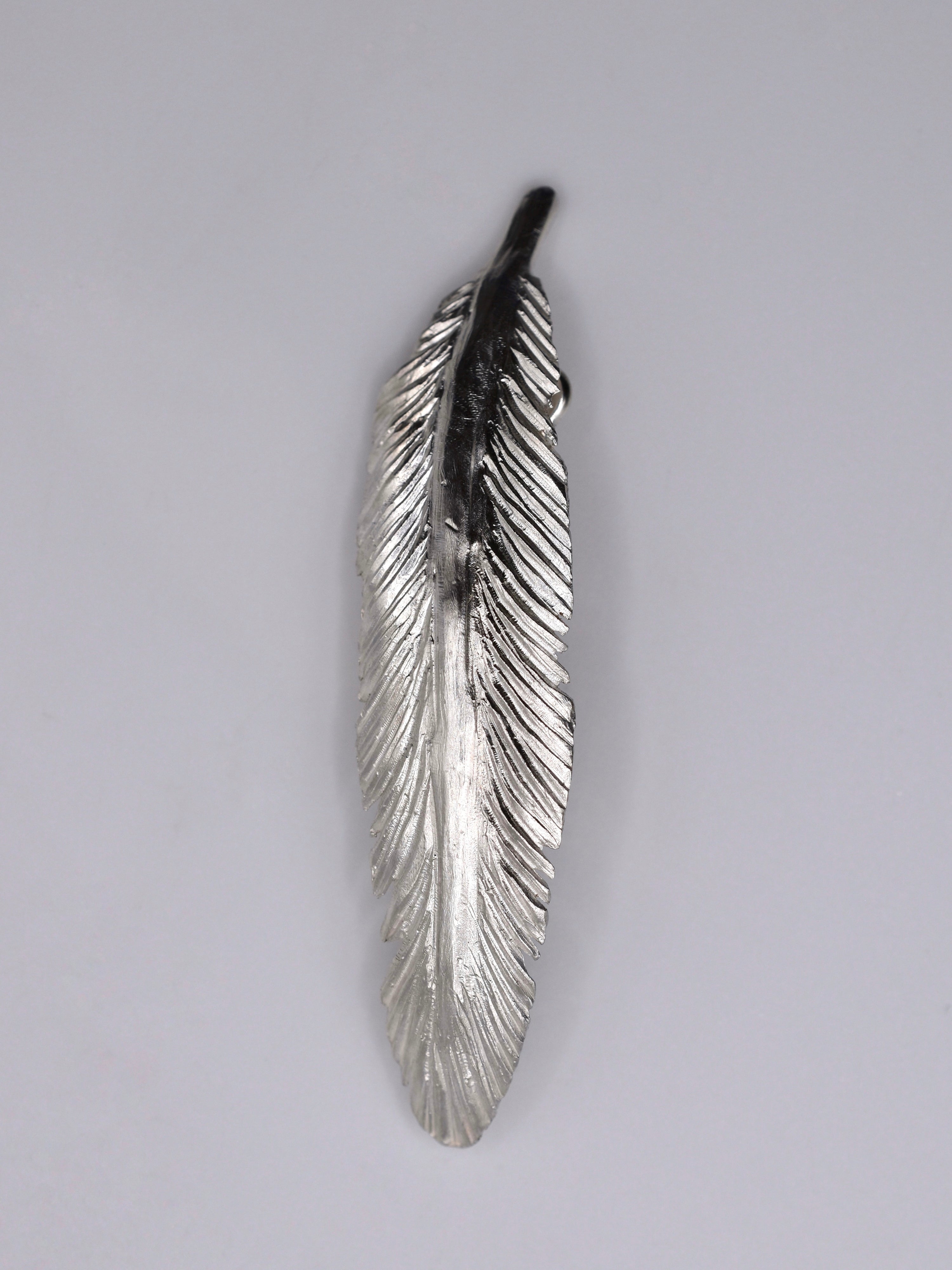 FEATHER HAIR CLIP •8