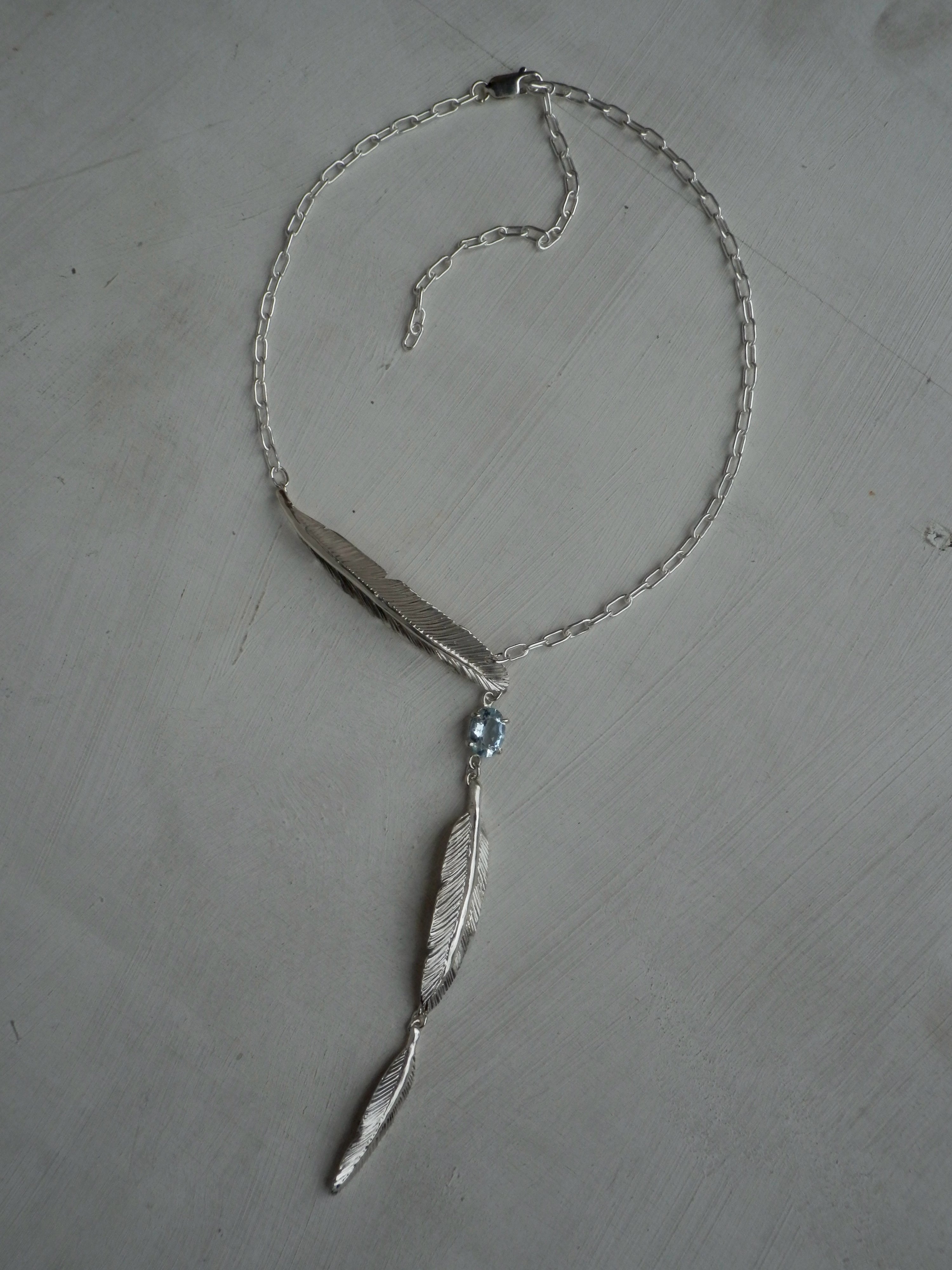 FEATHERWAY AND A BLUE [1.3ct]
