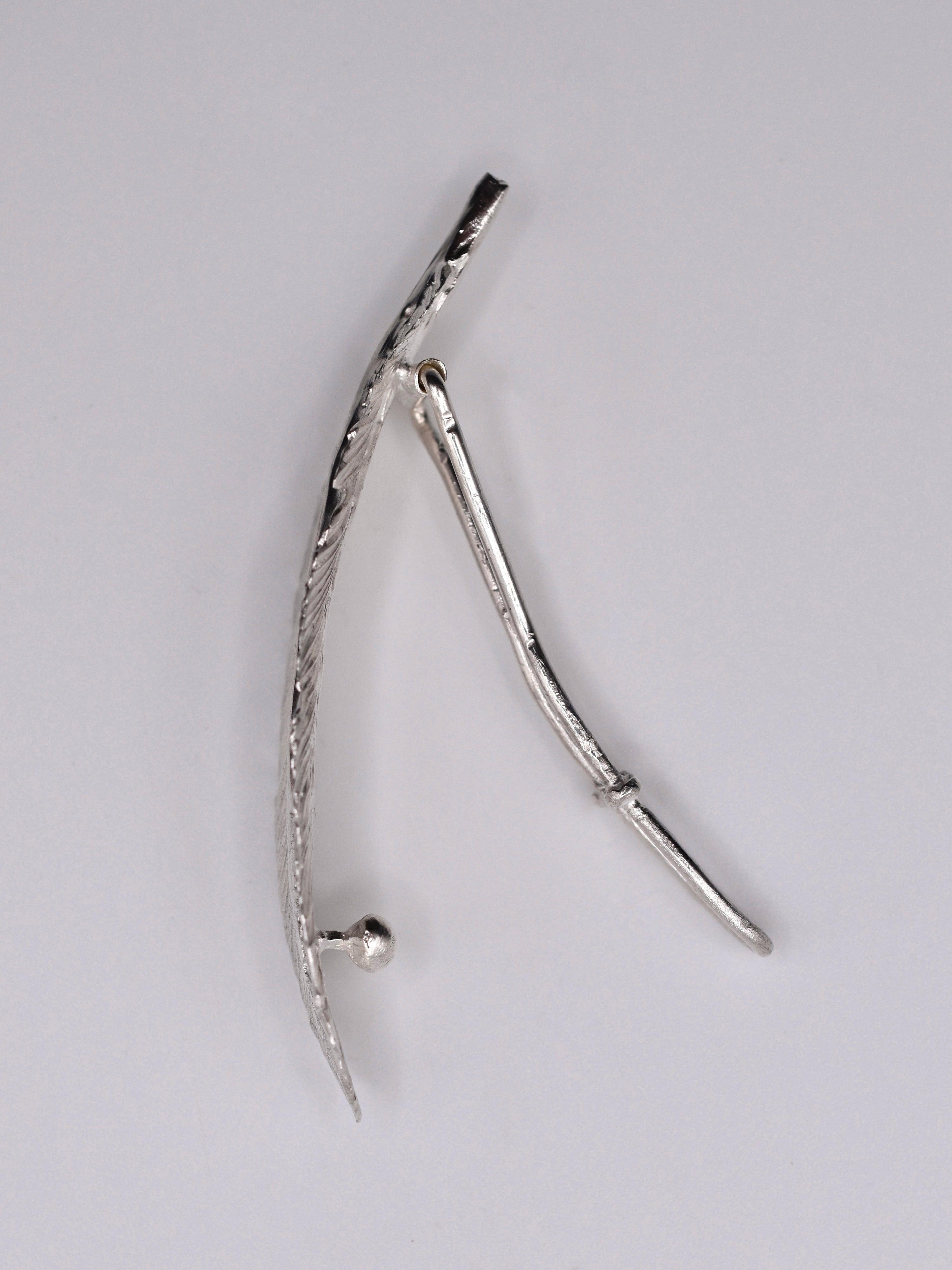 FEATHER HAIR CLIP • 12