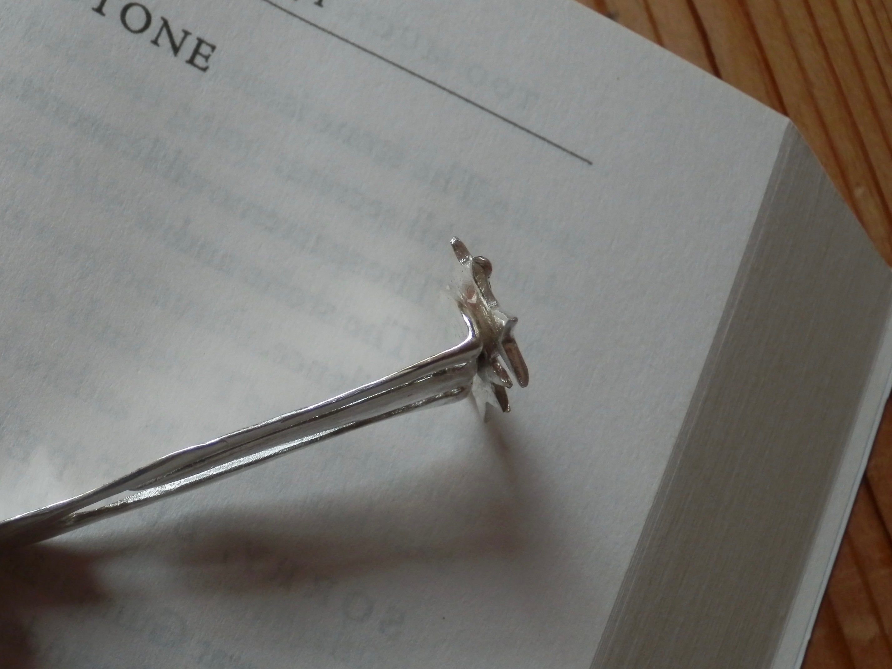 STAR BOOKMARK