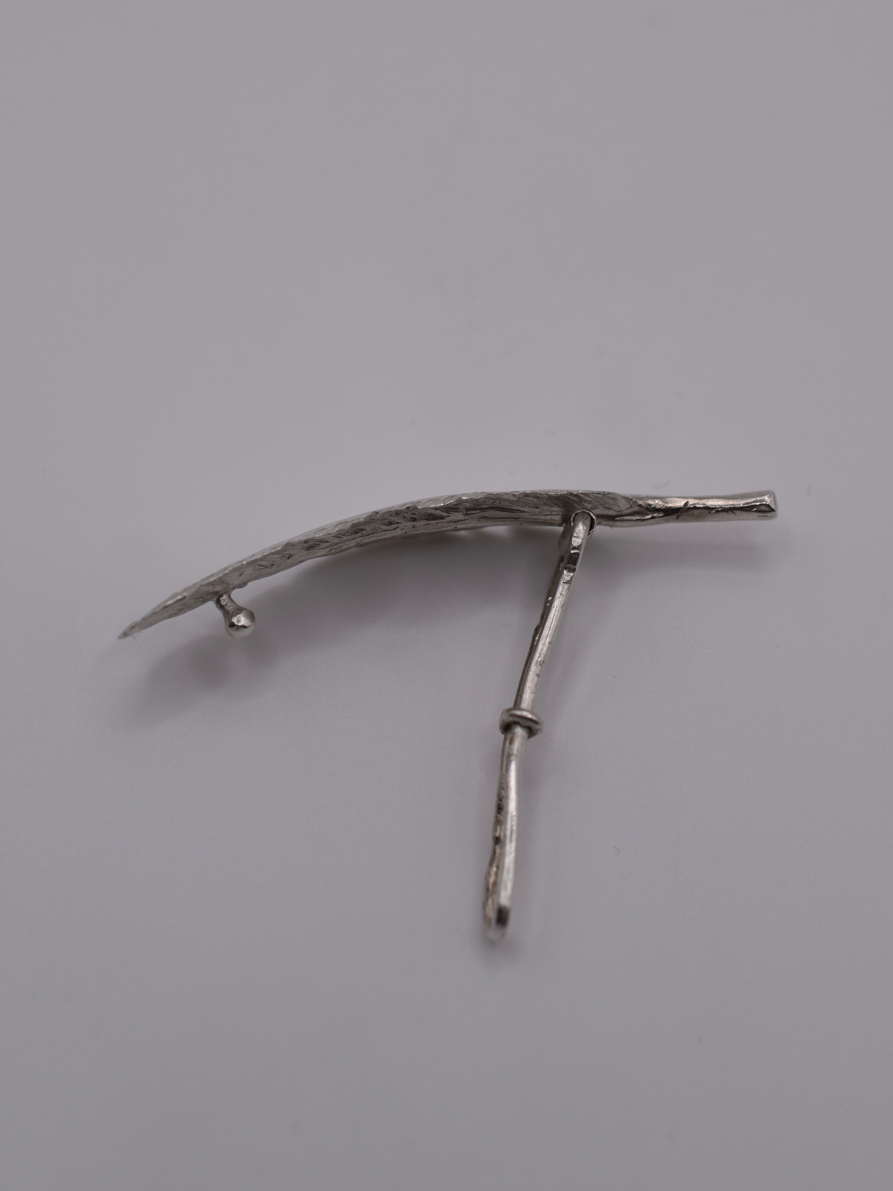 FEATHER HAIR CLIP •2