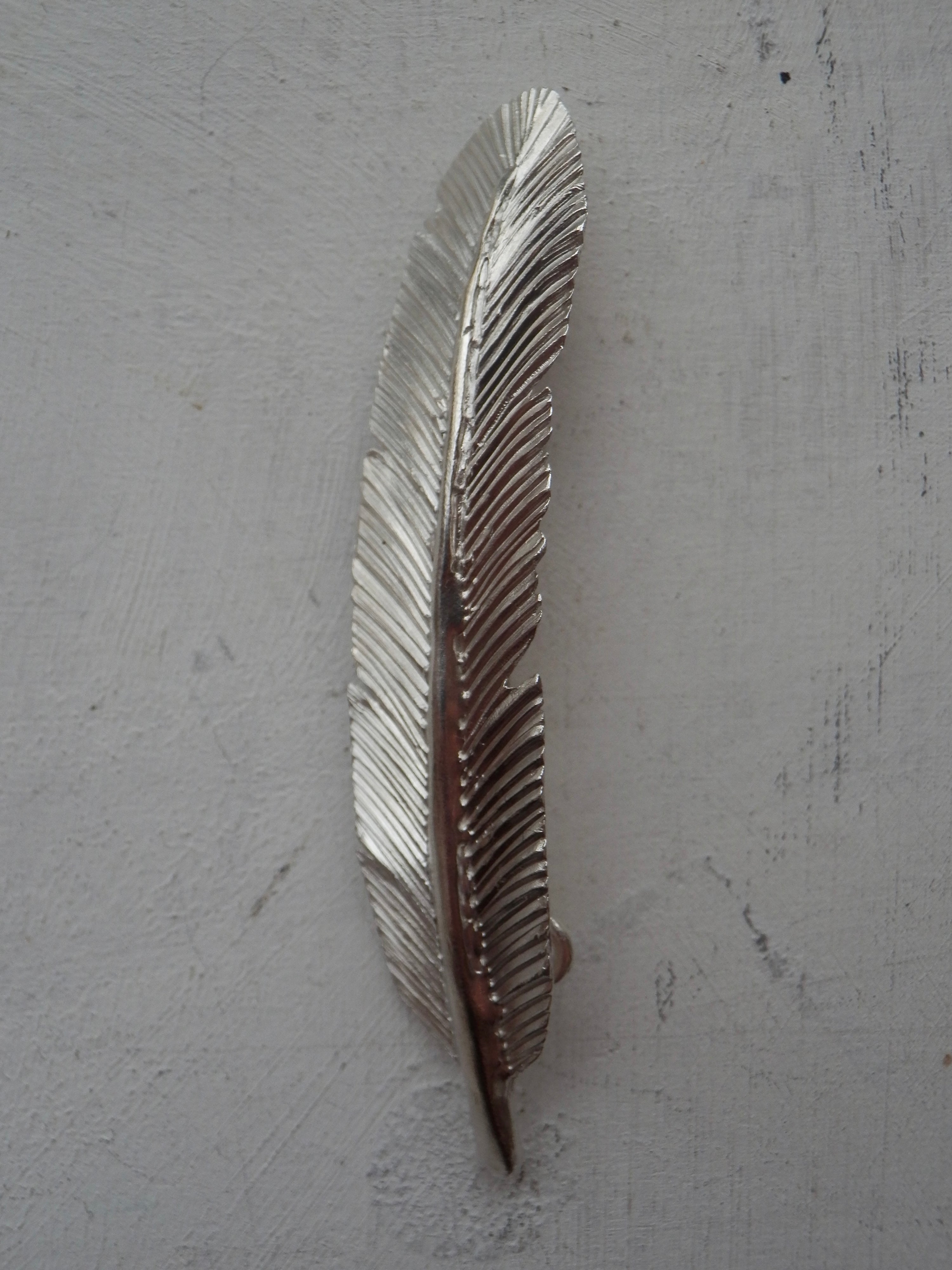 FEATHER HAIR PIN • 19