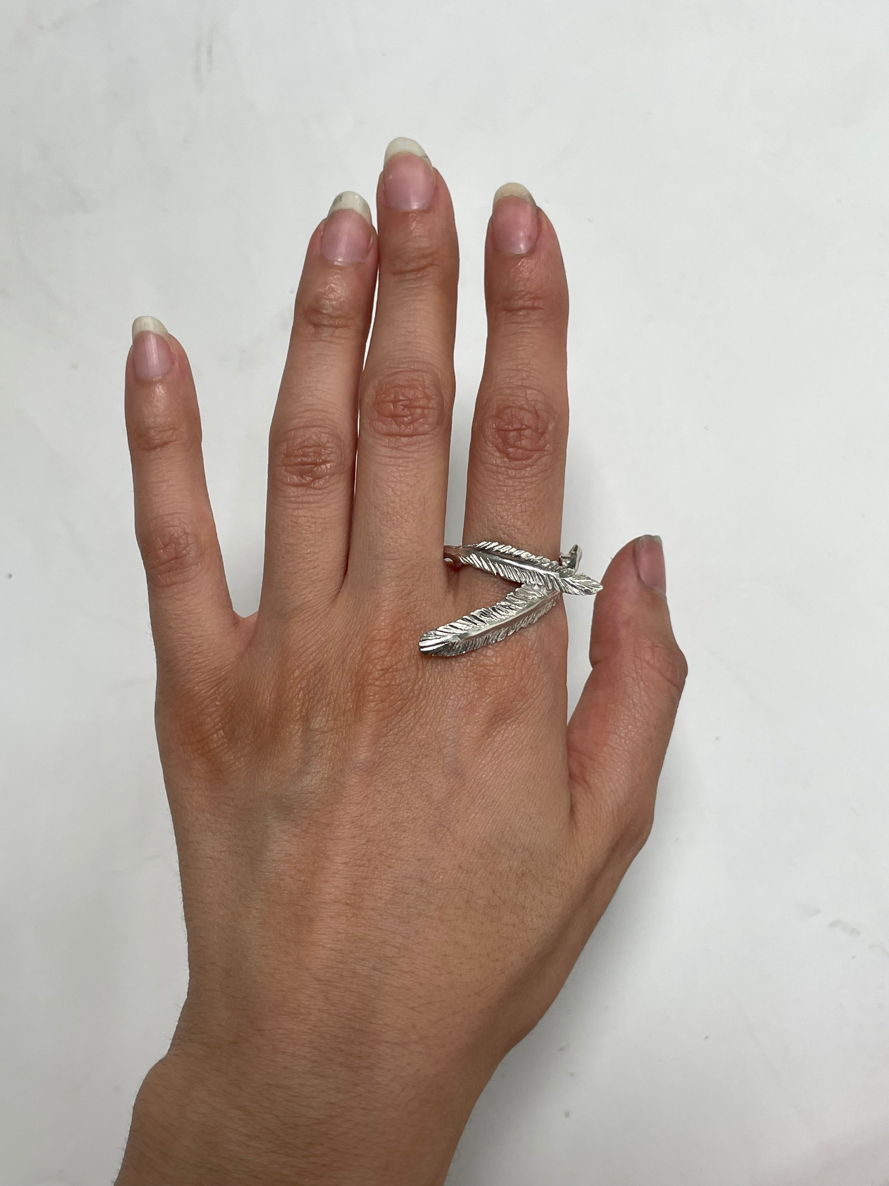 FALLING INTO RING • 7.5US