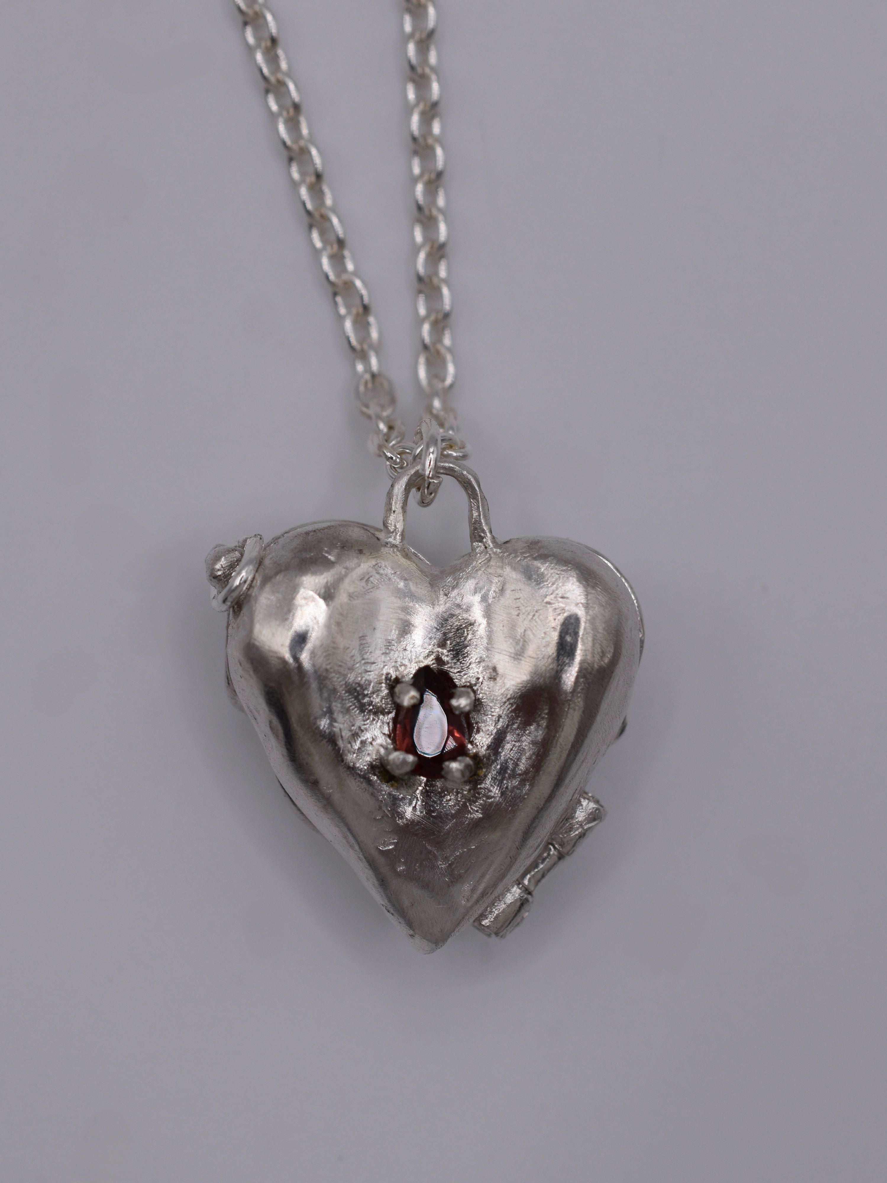 MATCH-MADE NECKLACE