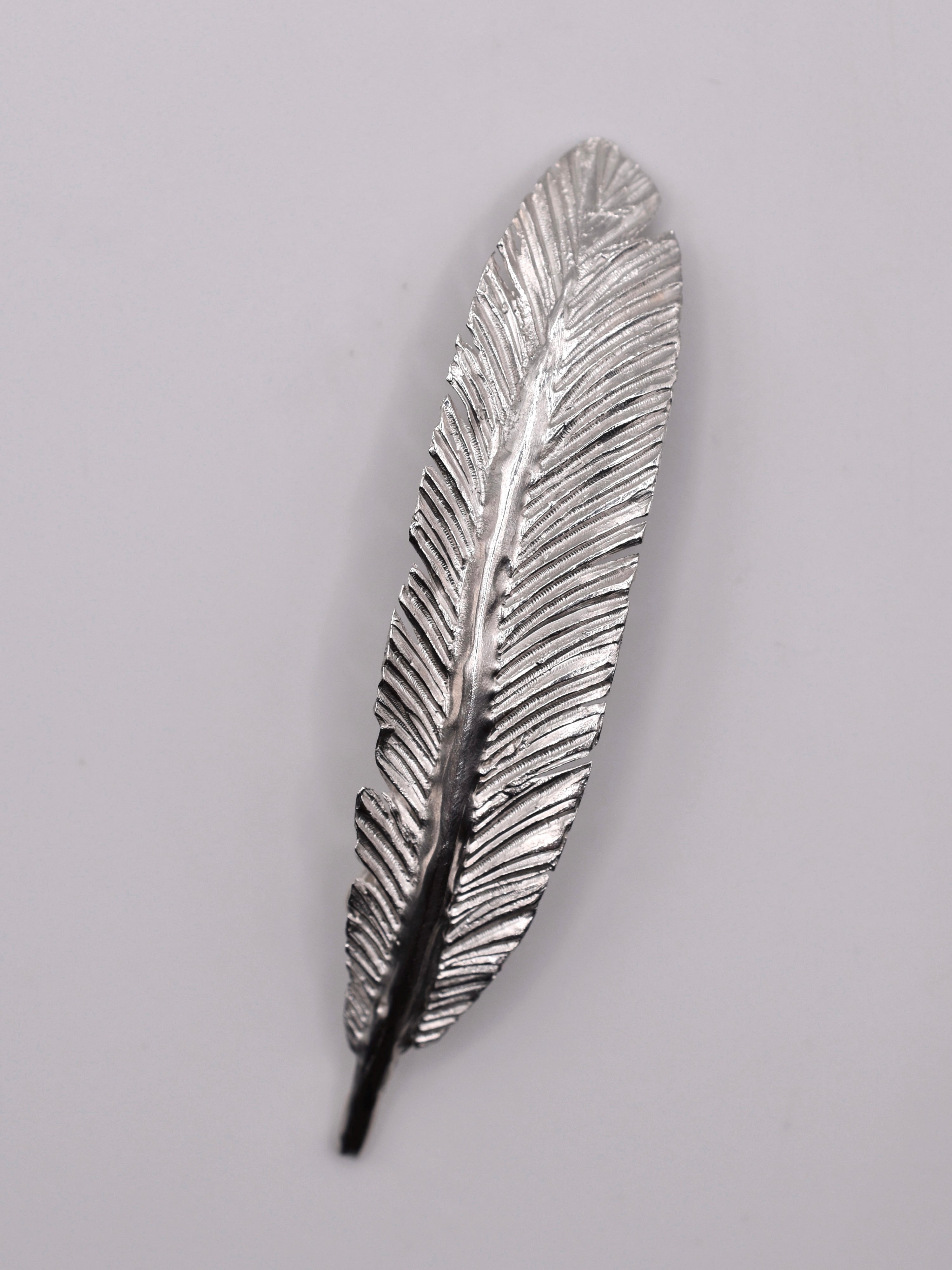 FEATHER HAIR CLIP • 12