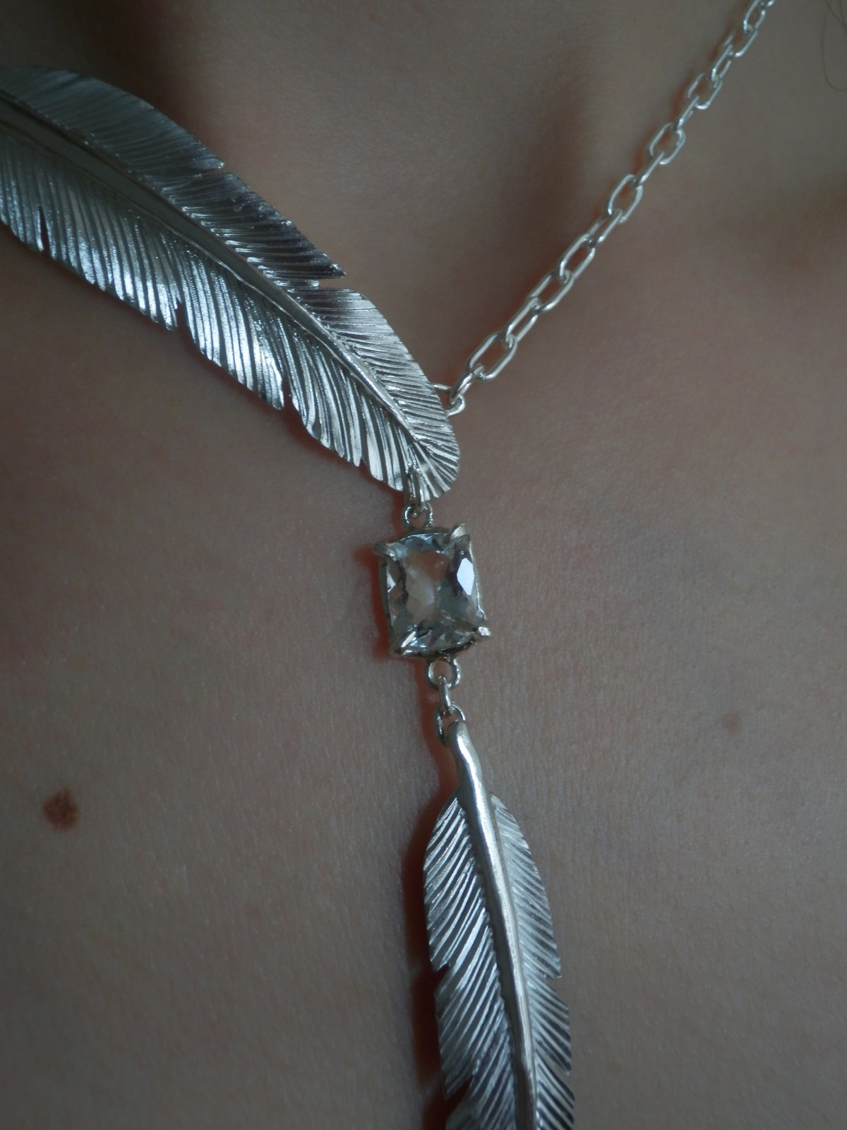 FEATHERWAY AND A BLUE [1.5ct]