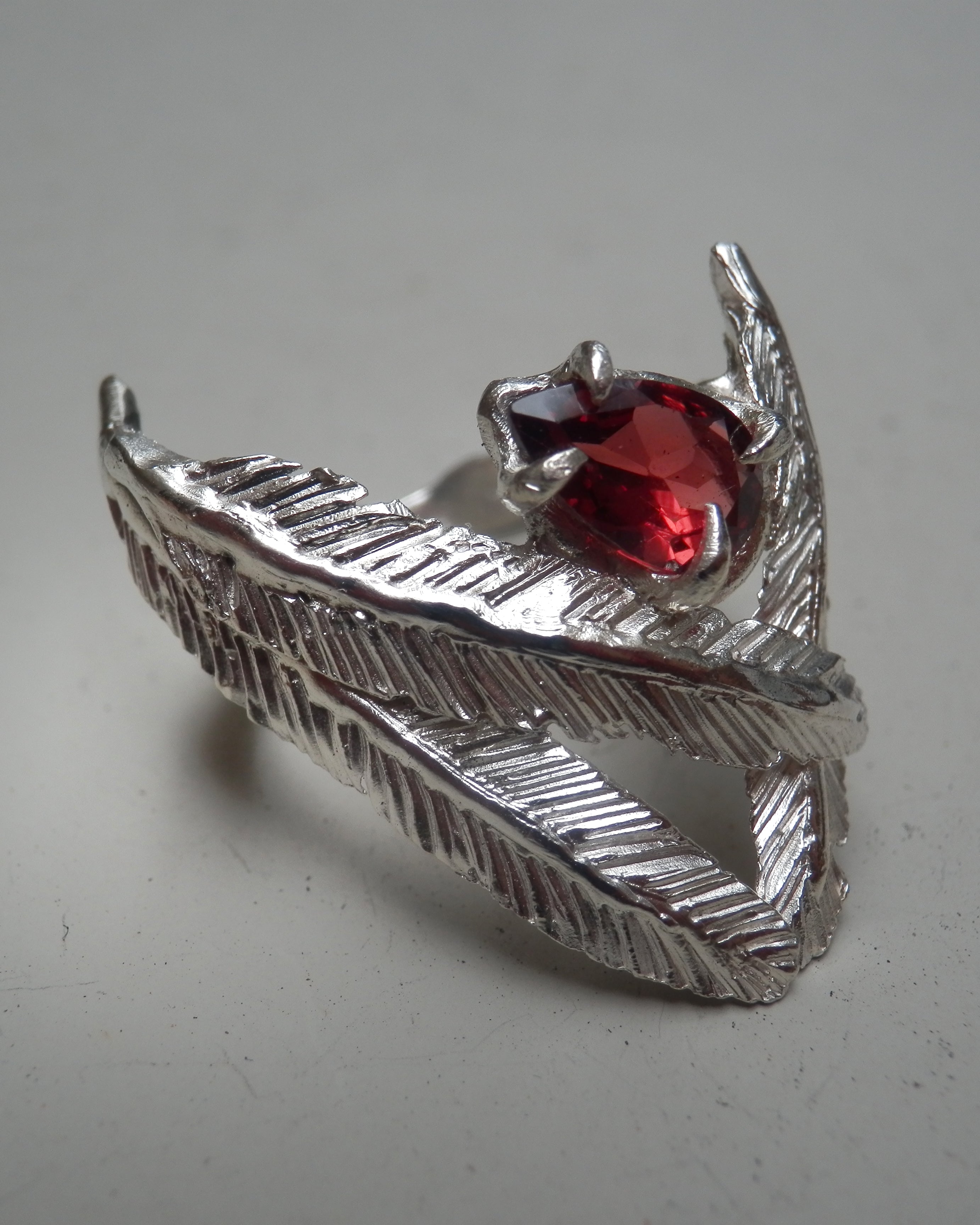 FEATHERS WITH A PETAL