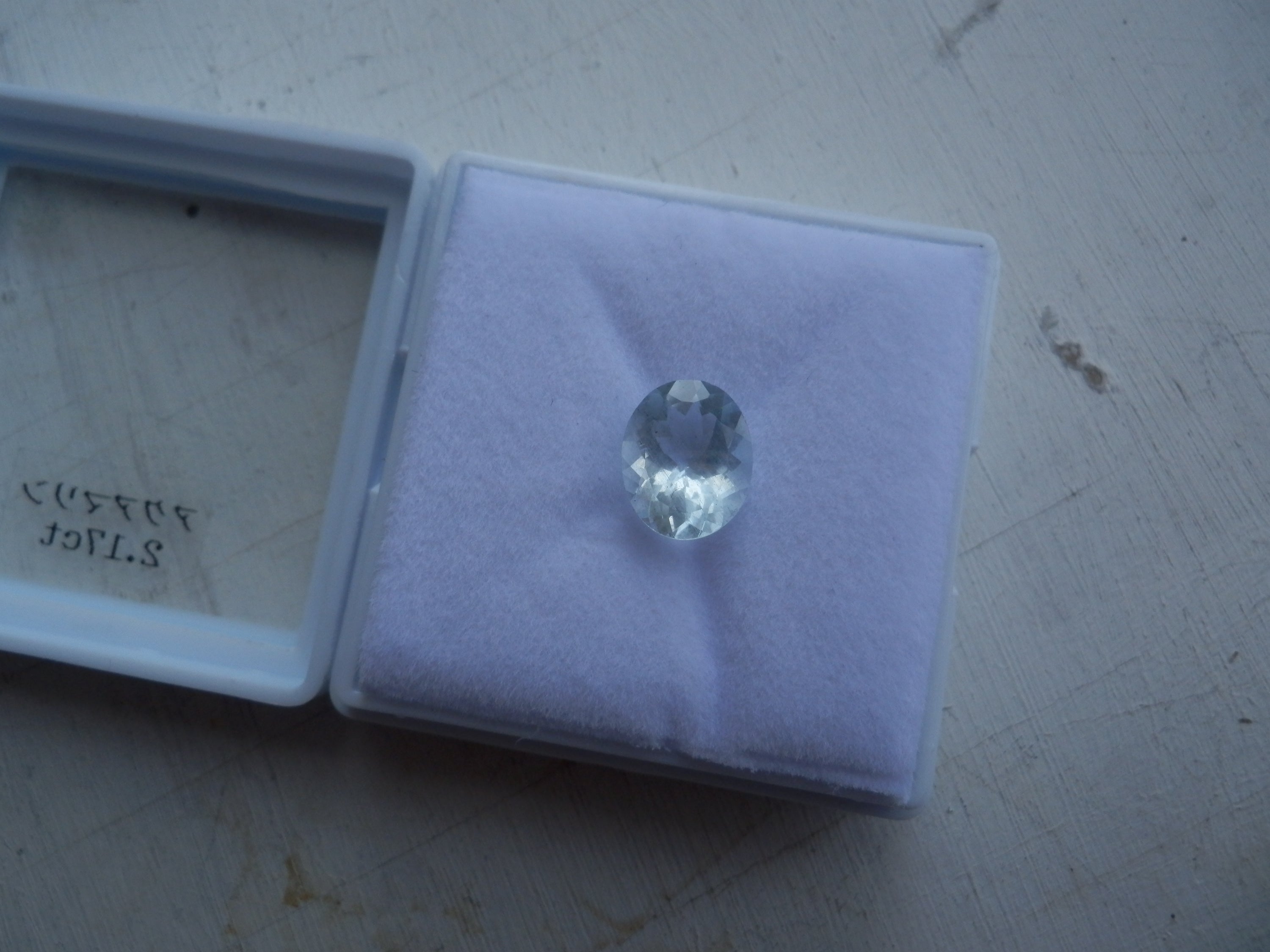 FEATHERS, AND THE BLUE [2.17ct]