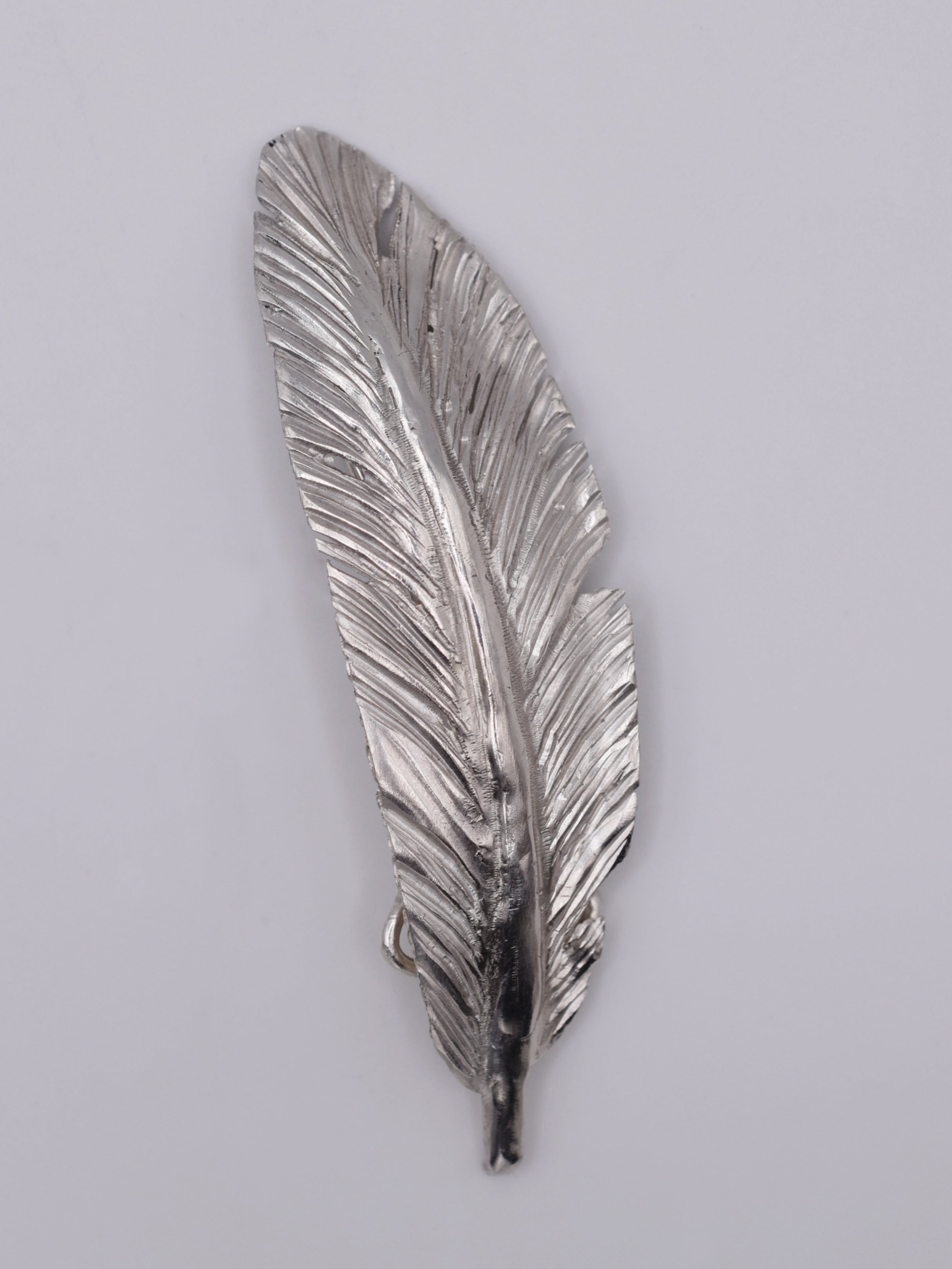 FEATHER HAIR CLIP •5