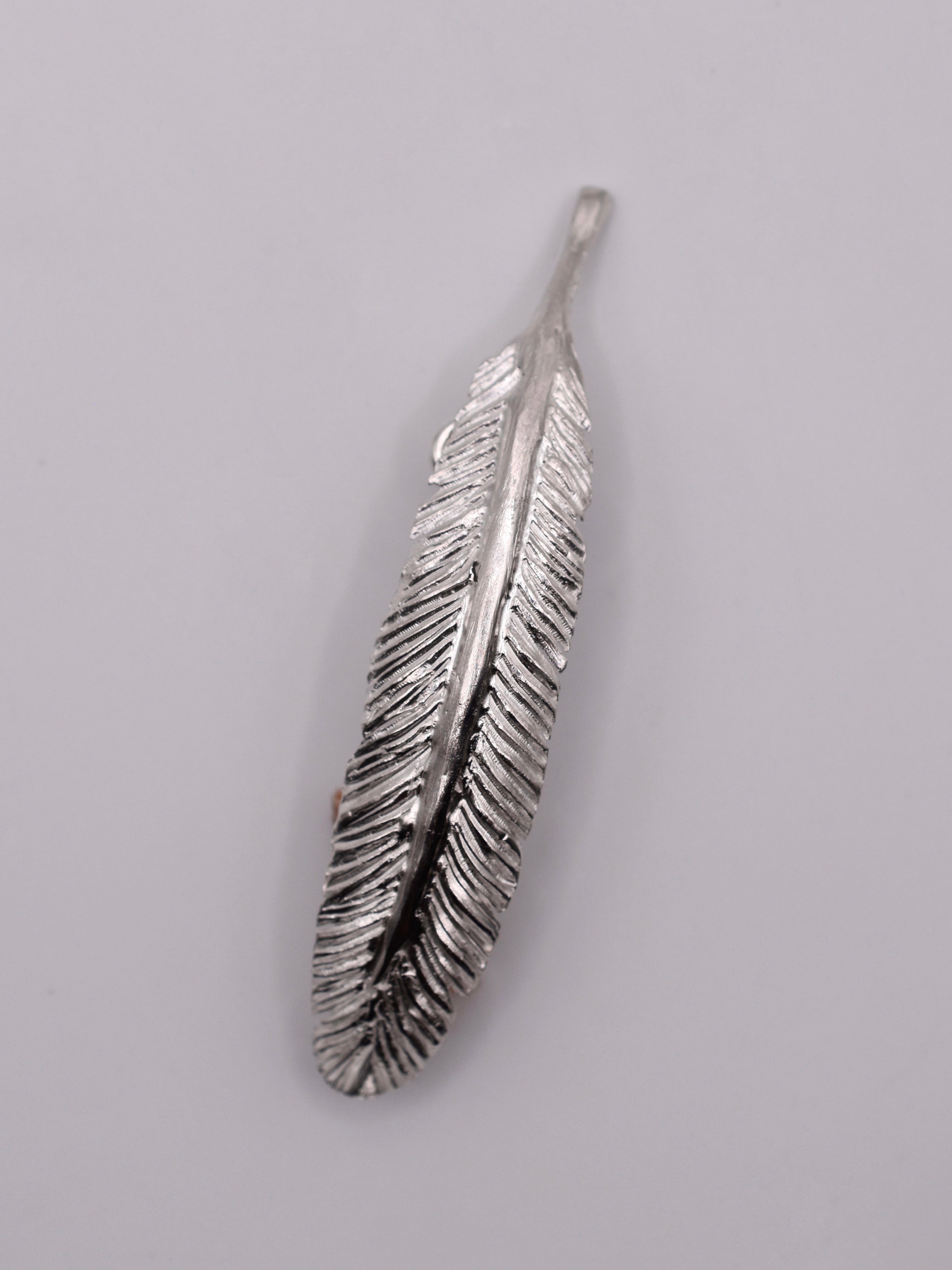 FEATHER HAIR CLIP • 14