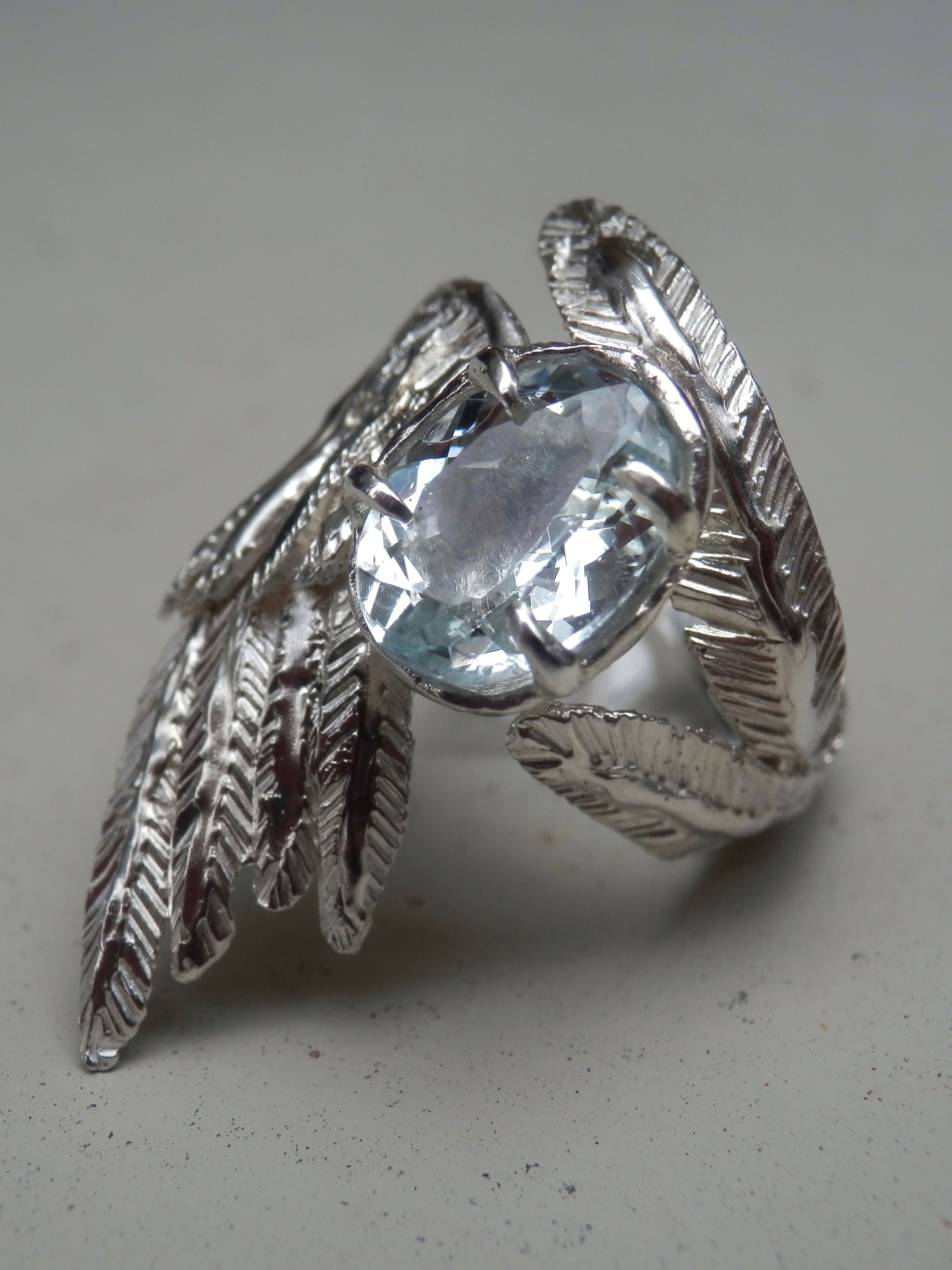 EYES, MIND, WING [2.14CT]